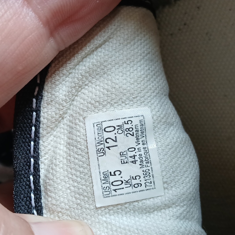 Vans Size 10.5 Man Women 12 Black and White Graphic Vans - Picture 2 of 6